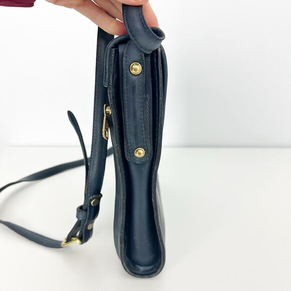 Coronado Leather Blue Leather Flap Messenger Crossbody Bag - Picture 6 of 11